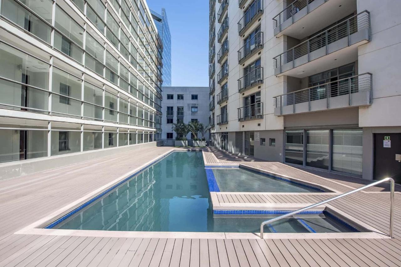 The Icon 1 Bedroom In Foreshore Apartment