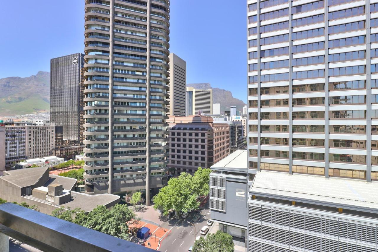 The Icon 1 Bedroom In Foreshore Apartment *