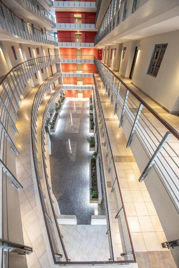 The Icon 1 Bedroom In Foreshore Apartment
